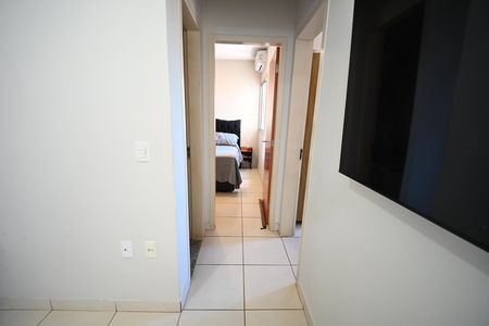 Apartamento à venda com 2 quartos, 48m² em Parque Oeste Industrial, Goiânia