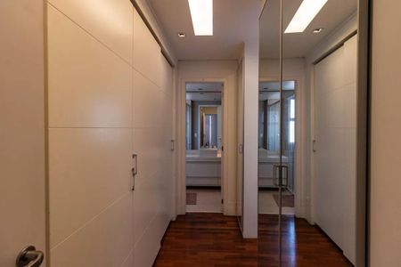 Apartamento à venda com 162m², 3 quartos e 3 vagas