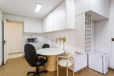 Apartamento para alugar com 165m², 2 quartos e 3 vagas Apartamento para alugar com 165m², 2 quartos e 3 vagasCozinha