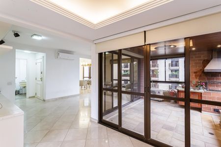 Apartamento para alugar com 165m², 2 quartos e 3 vagas Apartamento para alugar com 165m², 2 quartos e 3 vagasSala