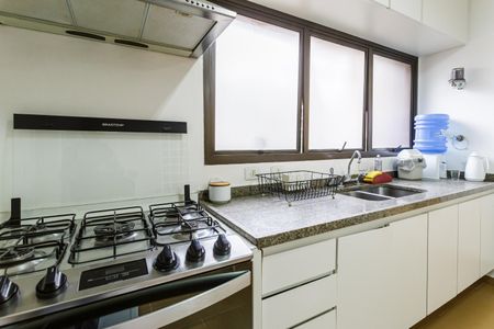 Apartamento para alugar com 165m², 2 quartos e 3 vagas Apartamento para alugar com 165m², 2 quartos e 3 vagasCozinha