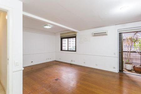 Apartamento para alugar com 165m², 2 quartos e 3 vagas Apartamento para alugar com 165m², 2 quartos e 3 vagasQuarto Suíte