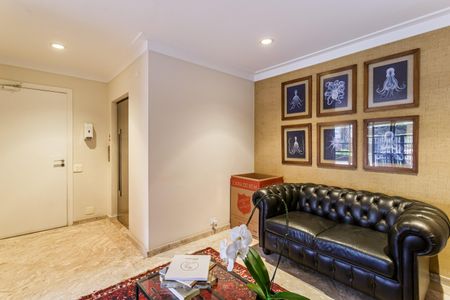 Apartamento para alugar com 165m², 2 quartos e 3 vagas Apartamento para alugar com 165m², 2 quartos e 3 vagasHall social
