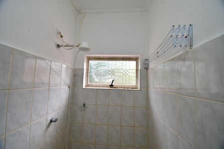 Casa à venda com 60m², 1 quarto e 8 vagasBanheiro