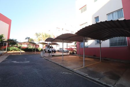 Garagem de apartamento para alugar com 2 quartos, 54m² em Granada, Uberlândia