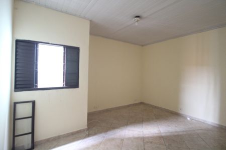 Quarto de casa para alugar com 2 quartos, 155m² em Jardim Santa Francisca Cabrini, São Paulo