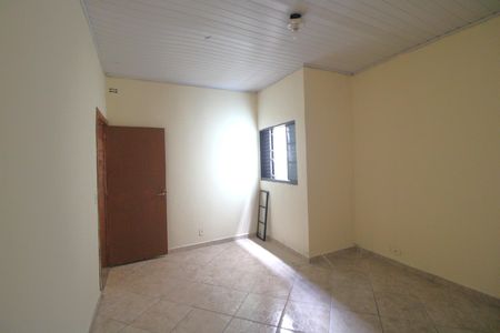 Quarto de casa para alugar com 2 quartos, 155m² em Jardim Santa Francisca Cabrini, São Paulo
