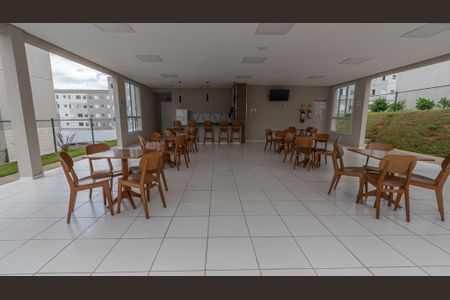 Apartamento para alugar com 41m², 2 quartos e 1 vaga Apartamento para alugar com 41m², 2 quartos e 1 vagaÁrea comum - Salão de festas