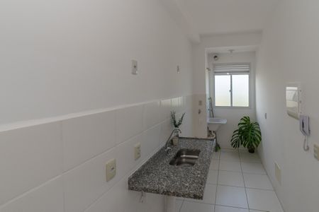Apartamento para alugar com 41m², 2 quartos e 1 vaga Apartamento para alugar com 41m², 2 quartos e 1 vagaCozinha e Área de Serviço