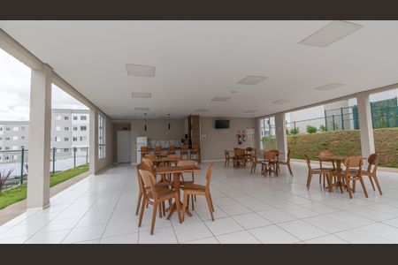 Apartamento para alugar com 41m², 2 quartos e 1 vaga Apartamento para alugar com 41m², 2 quartos e 1 vagaÁrea comum - Salão de festas