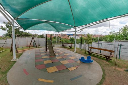 Apartamento para alugar com 41m², 2 quartos e 1 vaga Apartamento para alugar com 41m², 2 quartos e 1 vagaÁrea comum - Playground
