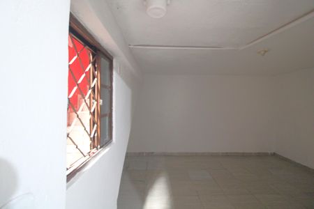 Quarto de casa para alugar com 1 quarto, 80m² em Jardim Santa Francisca Cabrini, São Paulo