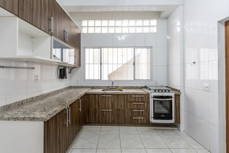 Cozinha de apartamento para alugar com 2 quartos, 120m² em Lapa, São Paulo