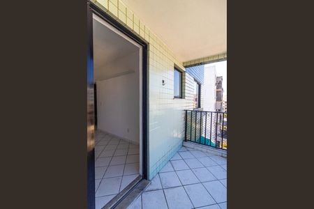Apartamento à venda com 2 quartos, 68m² em Vila Valqueire, Rio de Janeiro