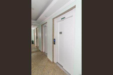 Apartamento à venda com 68m², 2 quartos e 1 vaga