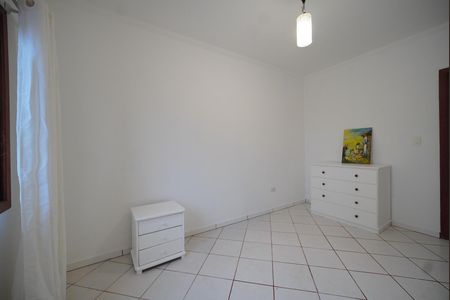 Casa de condomínio para alugar com 200m², 3 quartos e 3 vagasQuarto 2