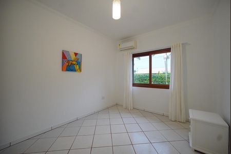 Casa de condomínio para alugar com 200m², 3 quartos e 3 vagasQuarto 2