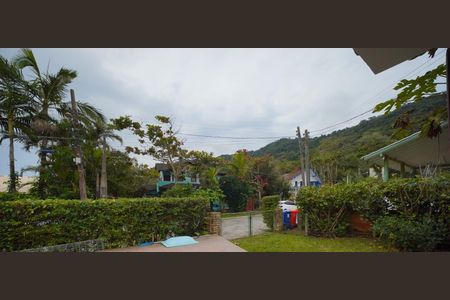Casa de condomínio para alugar com 200m², 3 quartos e 3 vagas Casa de condomínio para alugar com 200m², 3 quartos e 3 vagasVista da Suíte
