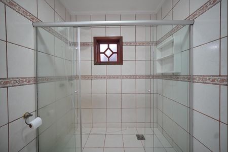 Casa de condomínio para alugar com 200m², 3 quartos e 3 vagasBanheiro da Suíte