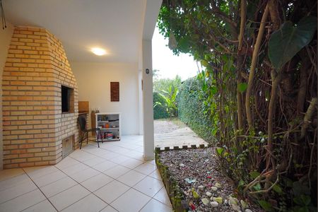 Casa de condomínio para alugar com 200m², 3 quartos e 3 vagasEspaço Gourmet