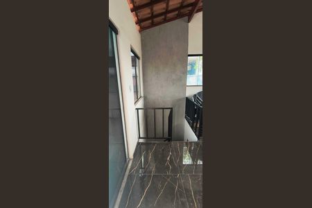 Salão de casa para alugar com 2 quartos, 85m² em Bangu, Rio de Janeiro