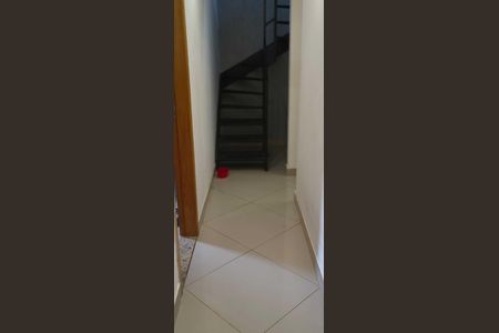 Casa para alugar com 85m², 2 quartos e sem vaga Casa para alugar com 85m², 2 quartos e sem vagaCorredor