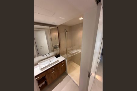 Apartamento à venda com 93m², 2 quartos e sem vaga Apartamento à venda com 93m², 2 quartos e sem vagaBanheiro