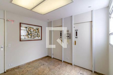 Elevadores de apartamento para alugar com 1 quarto, 50m² em Vila Buarque, São Paulo