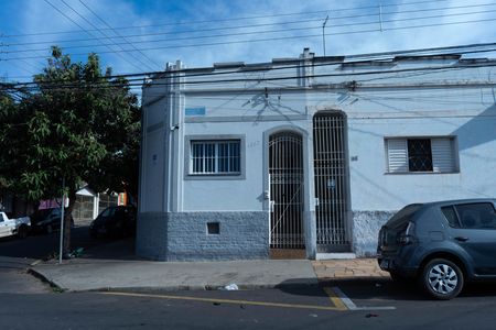 Casa para alugar com 118m², 1 quarto e 2 vagasFachada