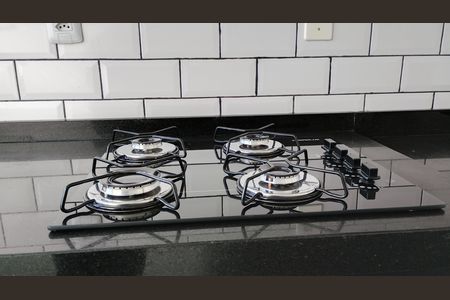 Cozinha  de apartamento para alugar com 2 quartos, 47m² em Vila Urupes, Suzano