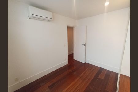 Quarto 1 de apartamento para alugar com 3 quartos, 170m² em Barra da Tijuca, Rio de Janeiro