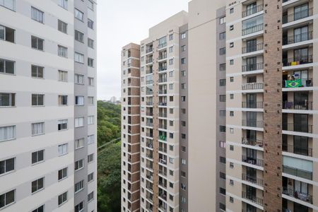 Sala vista de apartamento para alugar com 2 quartos, 35m² em Jardim Sabará, São Paulo