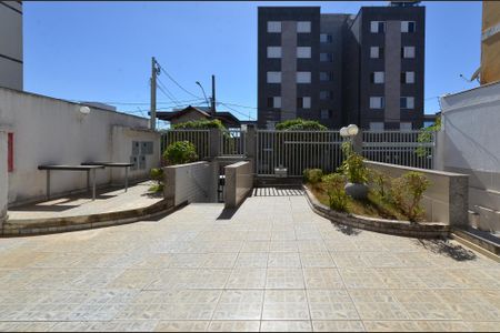 Entrada de apartamento para alugar com 5 quartos, 132m² em Ana Lúcia, Belo Horizonte