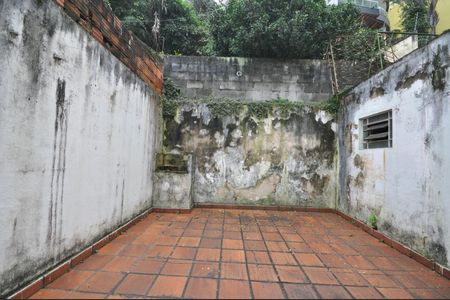 Vista do Quarto 1 de casa para alugar com 1 quarto, 110m² em Vila Albertina, São Paulo