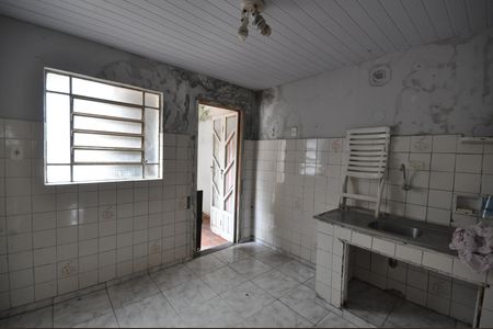 Cozinha de casa para alugar com 1 quarto, 110m² em Vila Albertina, São Paulo