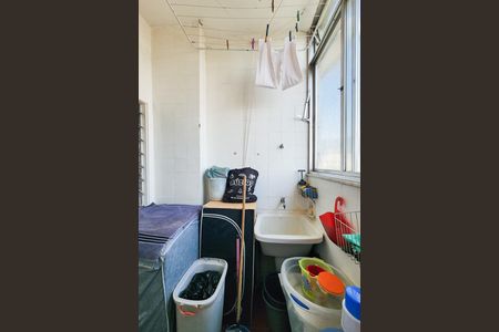 Apartamento à venda com 100m², 3 quartos e 2 vagas Apartamento à venda com 100m², 3 quartos e 2 vagasÁrea de Serviço