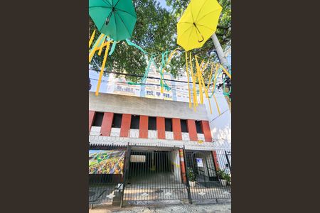 Apartamento à venda com 100m², 3 quartos e 2 vagas Apartamento à venda com 100m², 3 quartos e 2 vagasFachada