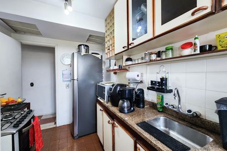 Apartamento à venda com 100m², 3 quartos e 2 vagas Apartamento à venda com 100m², 3 quartos e 2 vagasCozinha