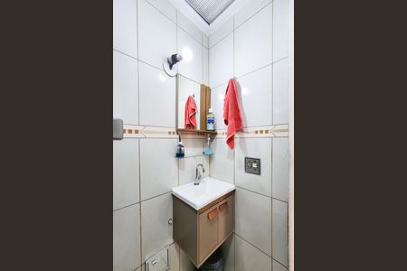 Apartamento à venda com 100m², 3 quartos e 2 vagas Apartamento à venda com 100m², 3 quartos e 2 vagasBanheiro Social
