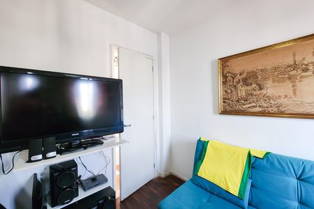 Apartamento à venda com 100m², 3 quartos e 2 vagas Apartamento à venda com 100m², 3 quartos e 2 vagasQuarto