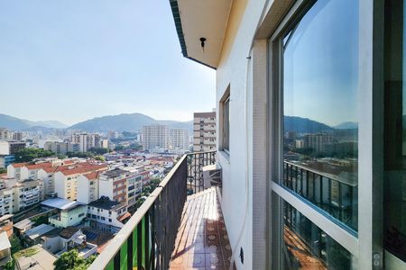 Apartamento à venda com 100m², 3 quartos e 2 vagas Apartamento à venda com 100m², 3 quartos e 2 vagasVaranda