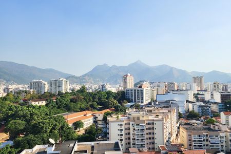 Apartamento à venda com 100m², 3 quartos e 2 vagas Apartamento à venda com 100m², 3 quartos e 2 vagasVista