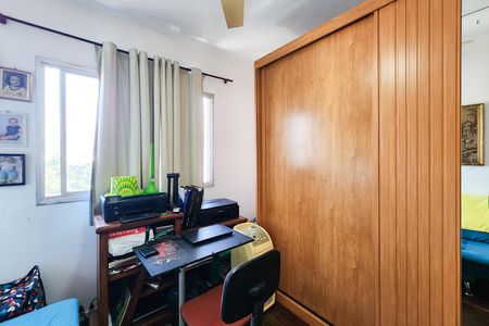 Apartamento à venda com 100m², 3 quartos e 2 vagas Apartamento à venda com 100m², 3 quartos e 2 vagasQuarto