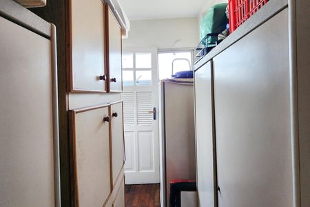 Apartamento à venda com 100m², 3 quartos e 2 vagas Apartamento à venda com 100m², 3 quartos e 2 vagasQuarto de Serviço