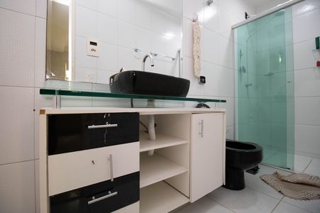 Casa para alugar com 140m², 3 quartos e 4 vagas Casa para alugar com 140m², 3 quartos e 4 vagasBanheiro da Suíte