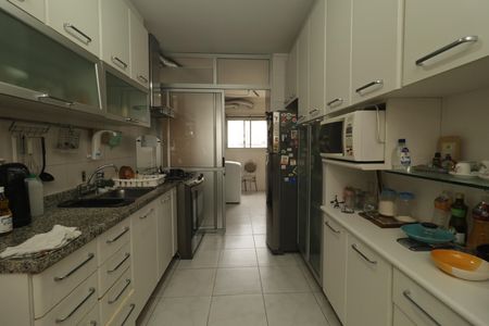 Apartamento para alugar com 110m², 3 quartos e 2 vagasCozinha