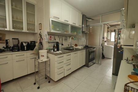 Apartamento para alugar com 110m², 3 quartos e 2 vagasCozinha