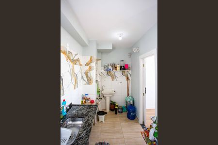 Cozinha de apartamento à venda com 2 quartos, 34m² em Jardim Miriam, São Paulo