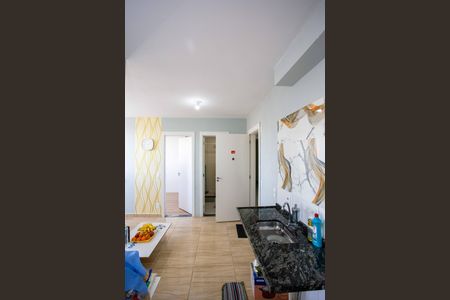 Cozinha de apartamento à venda com 2 quartos, 34m² em Jardim Miriam, São Paulo