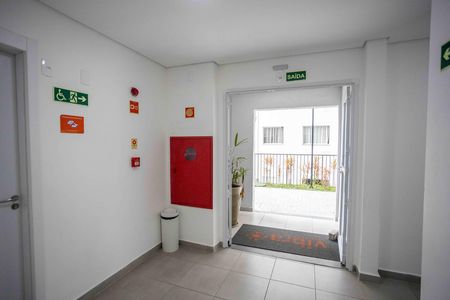 Apartamento para alugar com 34m², 2 quartos e sem vagaHall social
